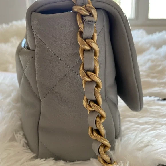 🤍Chanel19 Small grey bag🤍 - Picture 13 of 17